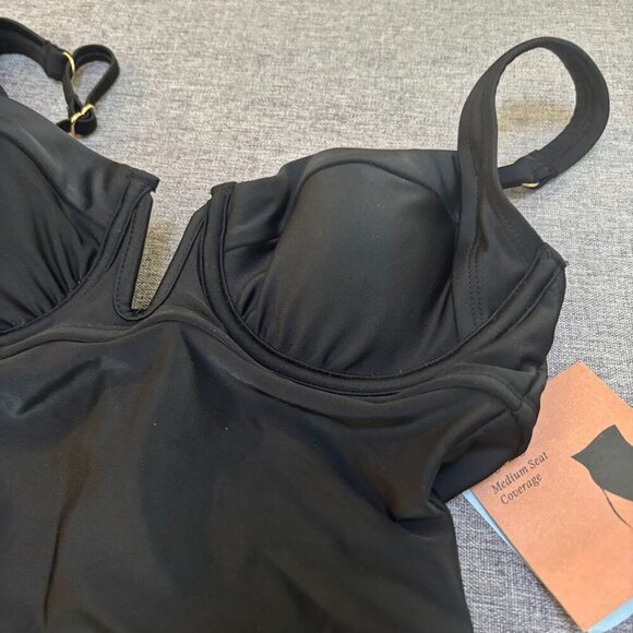 High Leg Balconette Underwire One Piece Swimsuit - Shade & Shore XS (0-2) - Picture 8 of 9